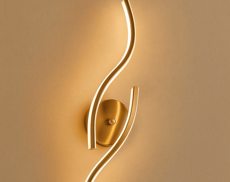 LumaWave™ – Modern Gold Wavy LED Wall Lamp